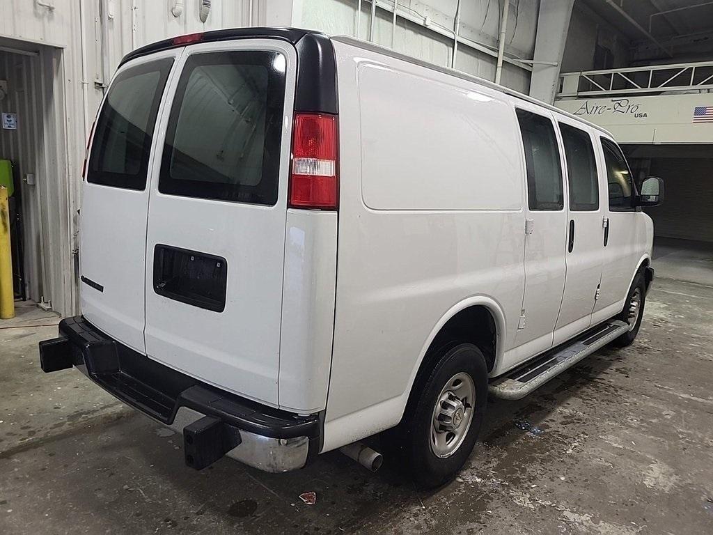 Chevrolet Express 2024