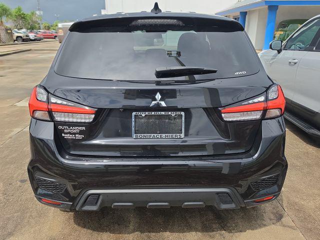 Mitsubishi Outlander Sport 2024