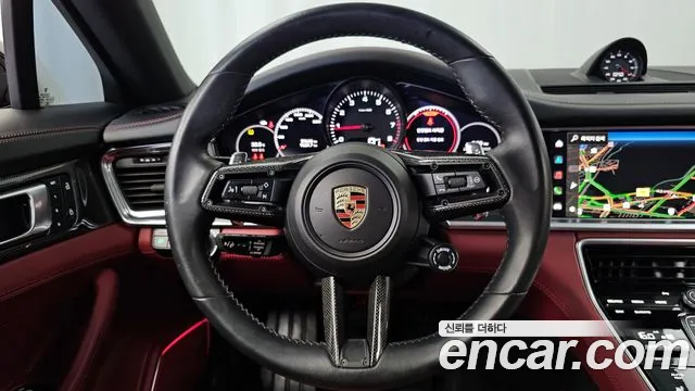 Porsche Panamera 2023