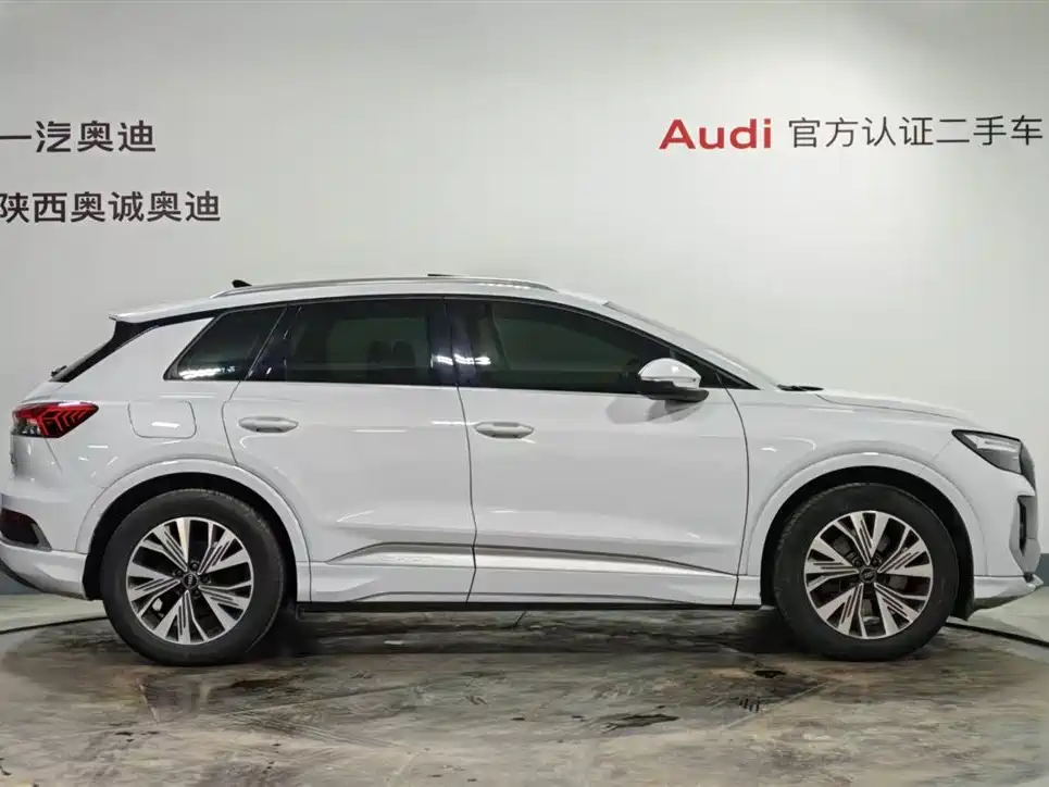 Audi Q4 e-tron 2025