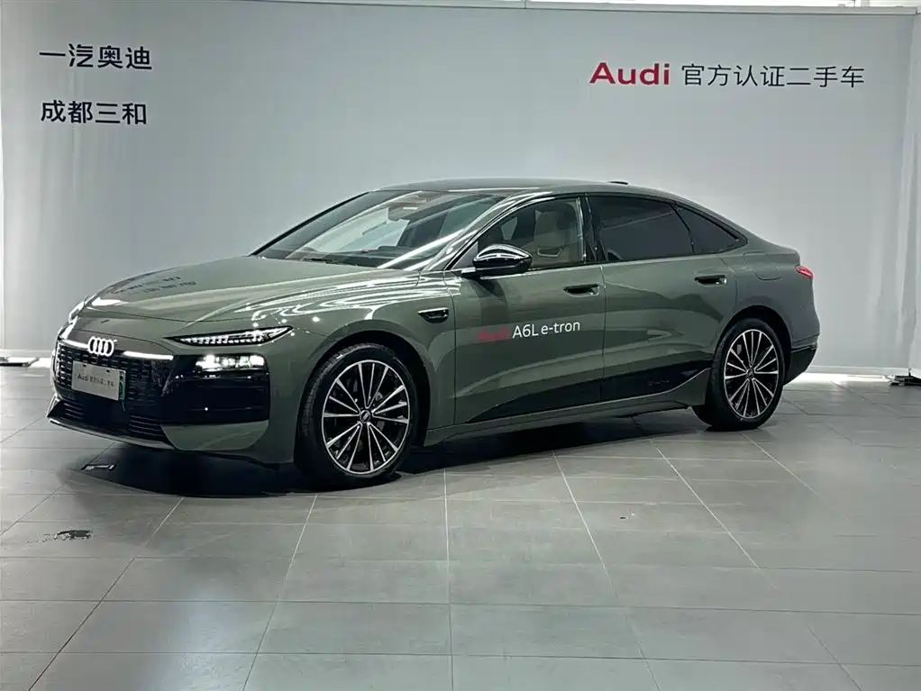 Audi e-tron 2025