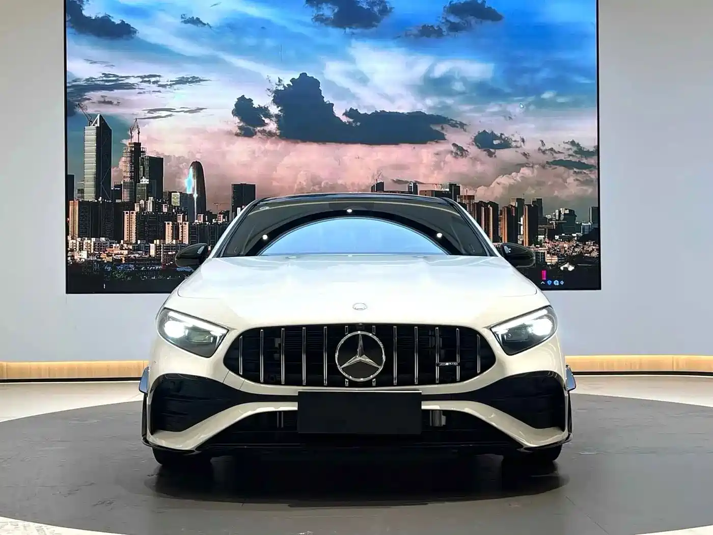 Mercedes-Benz A-Класс 2024