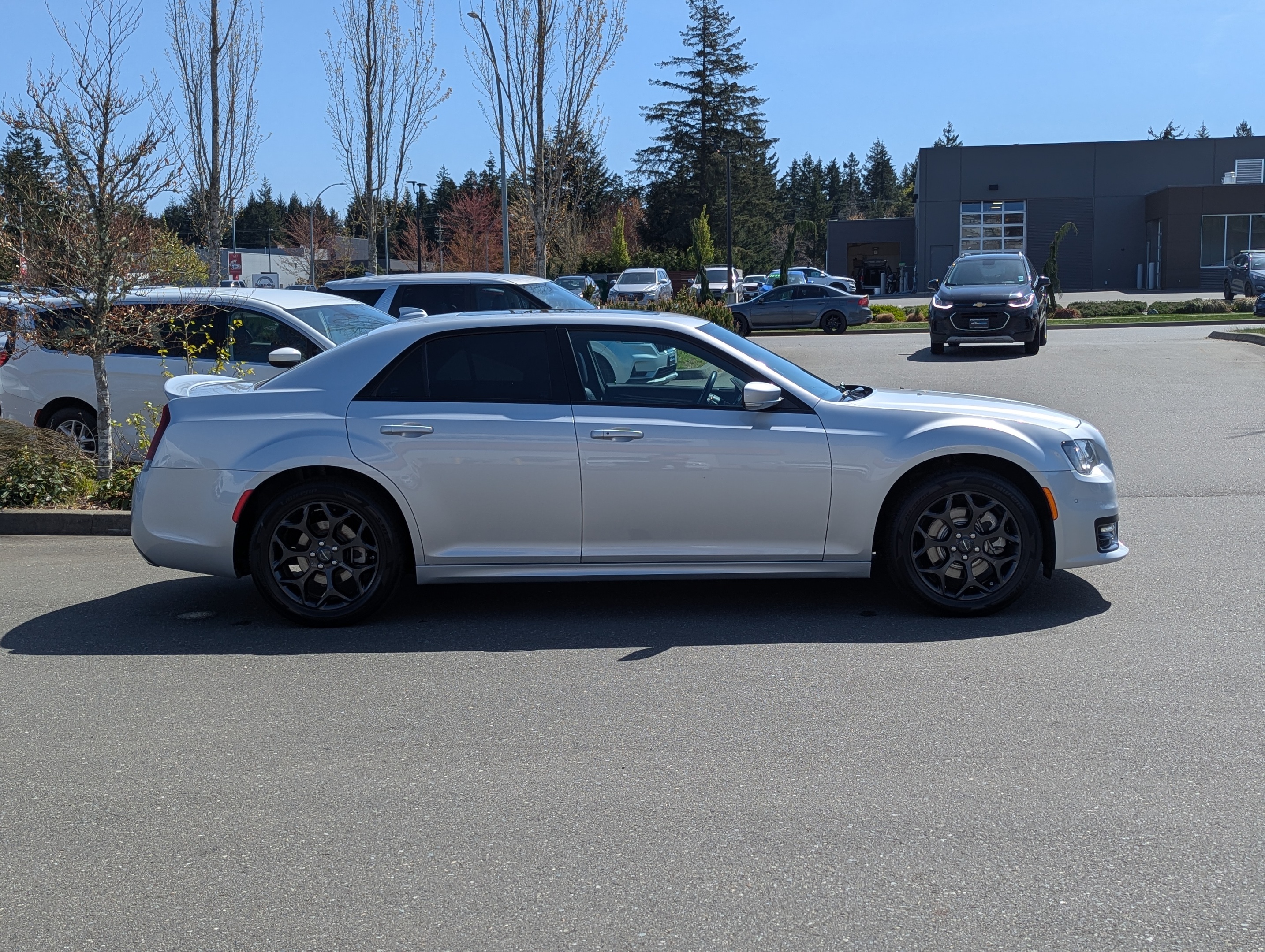 Chrysler 300 2022