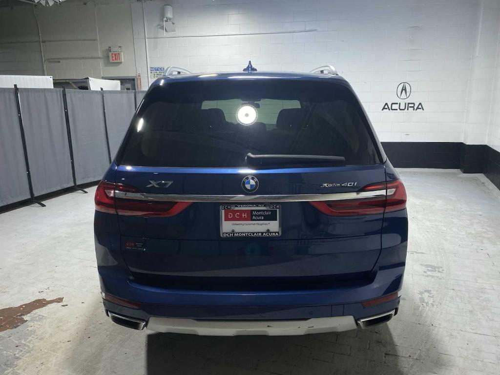 BMW X7 2021