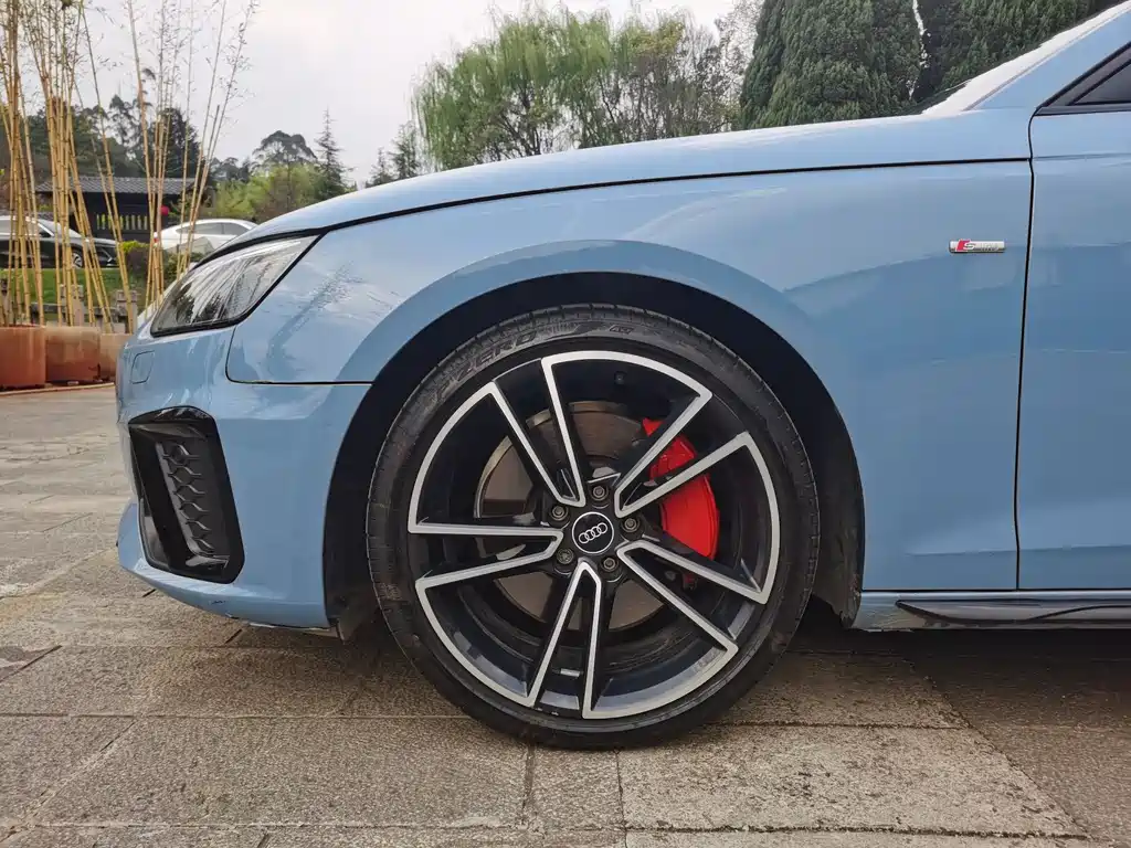 Audi A4 2024