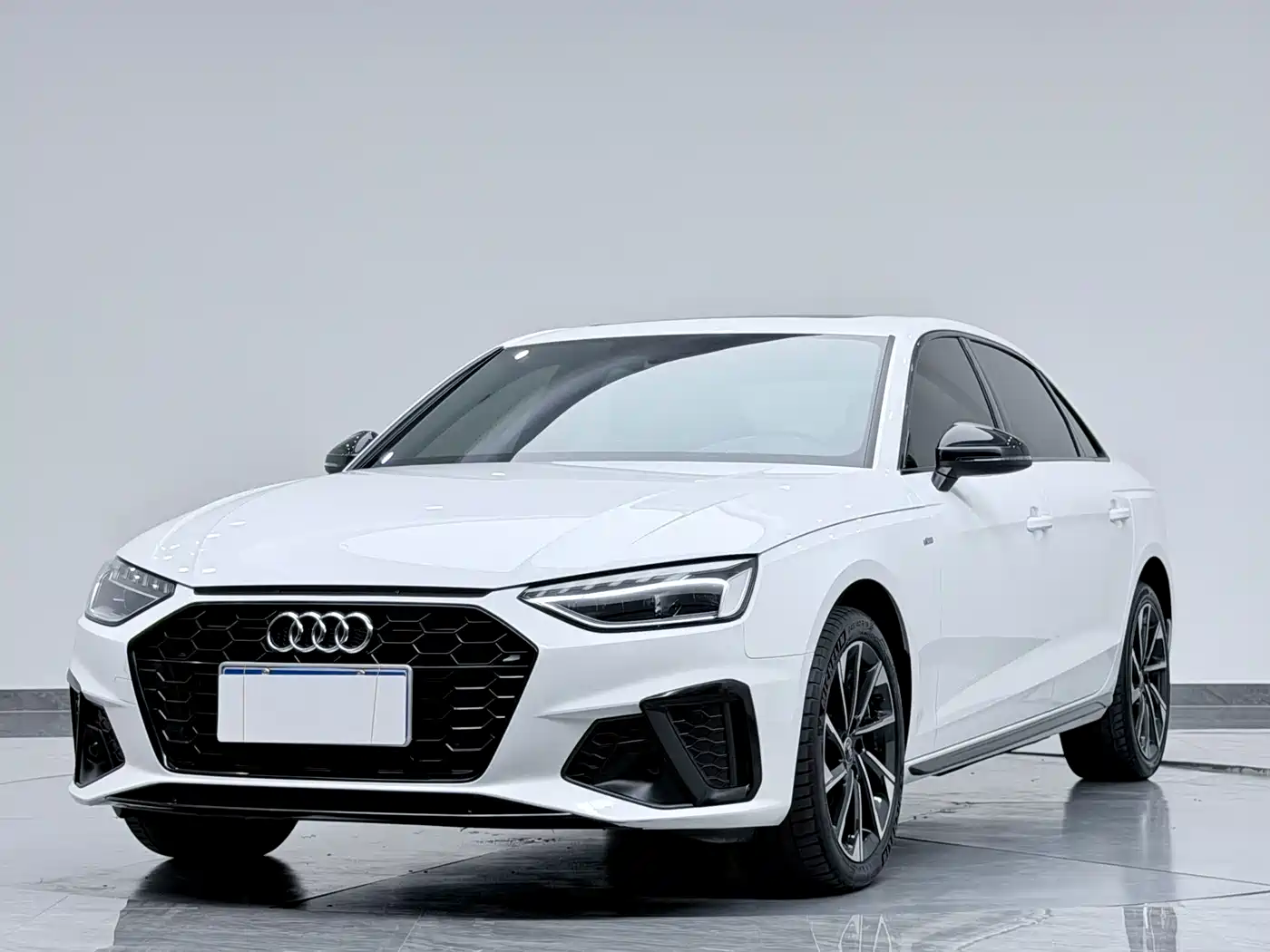 Audi A4 2023