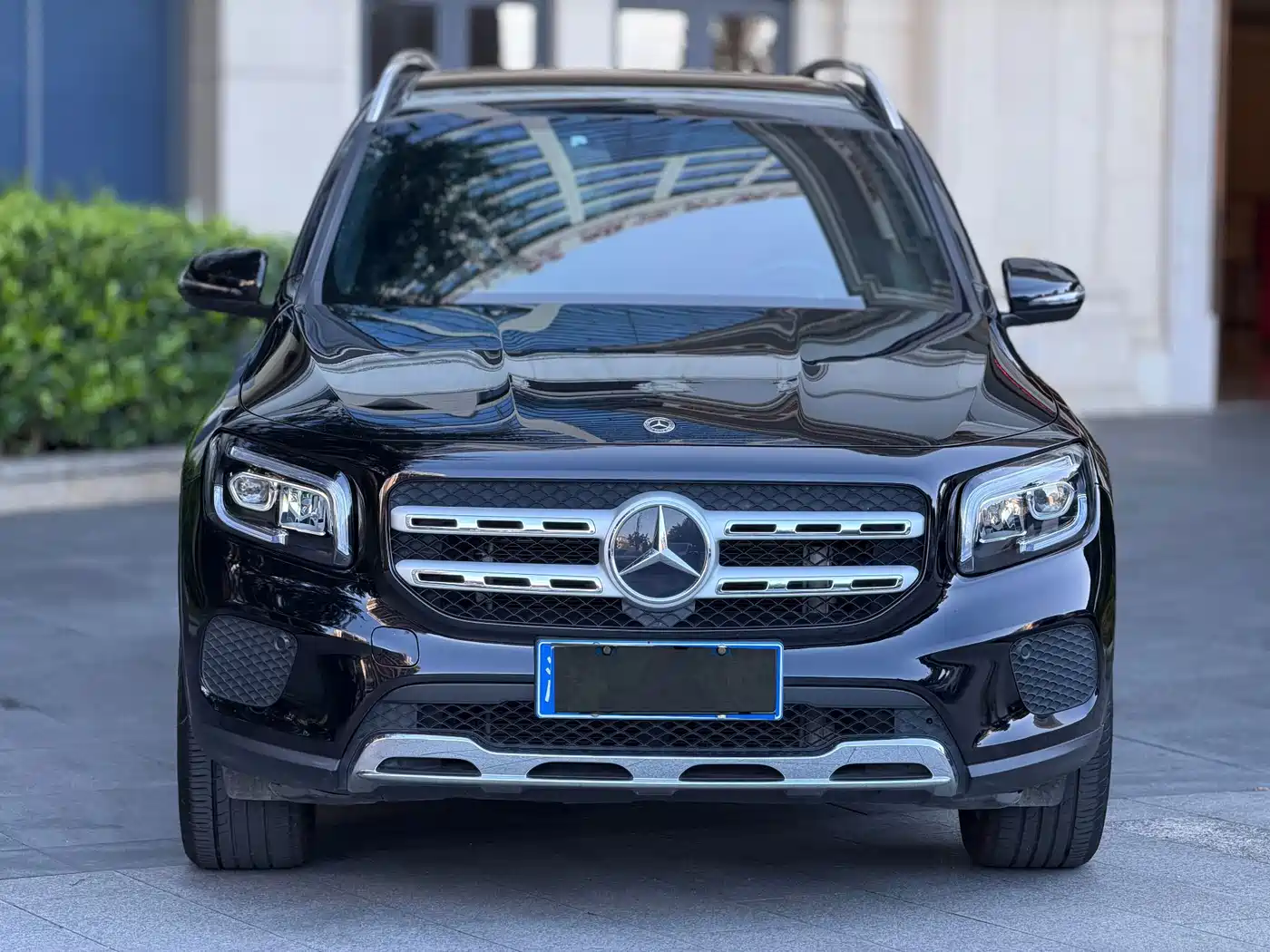 Mercedes-Benz GLB 2023