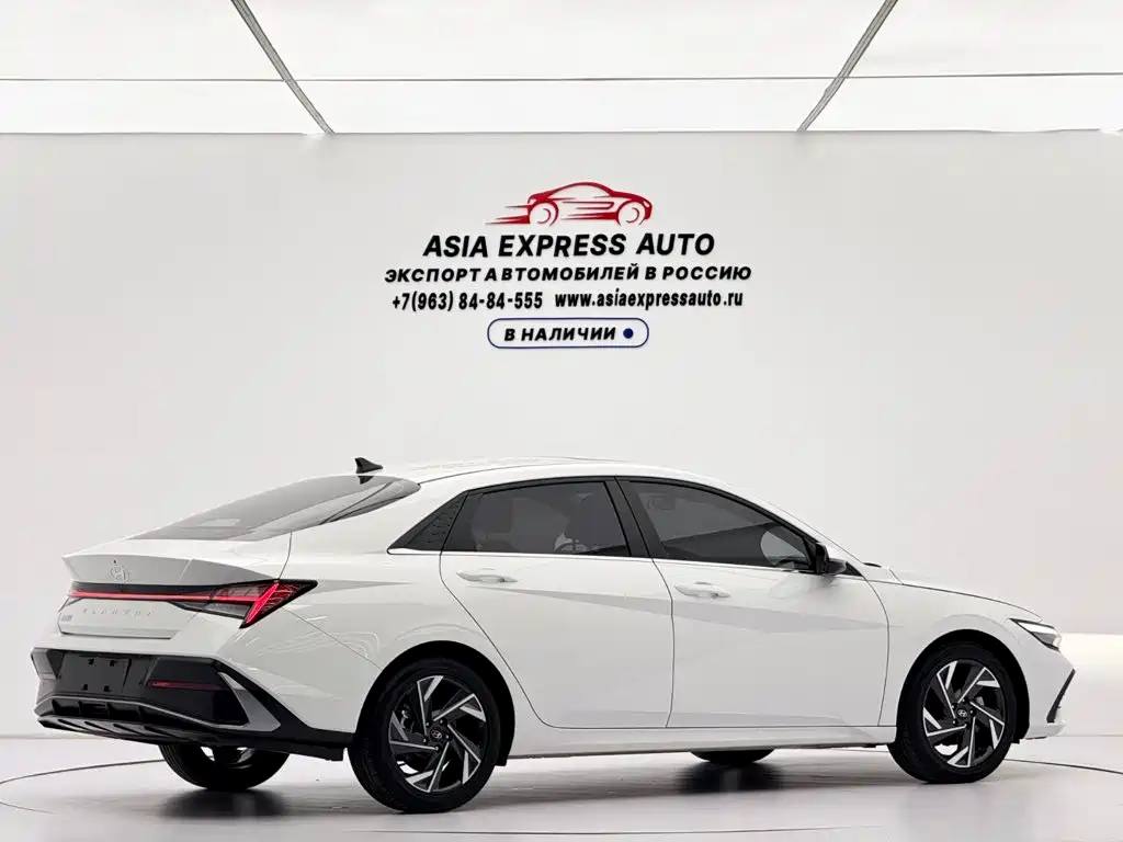 Hyundai Elantra 2023