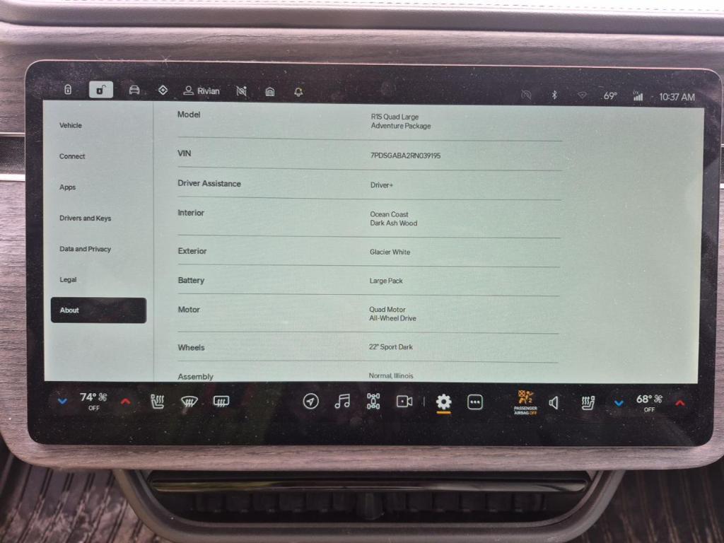 Rivian R1S 2024