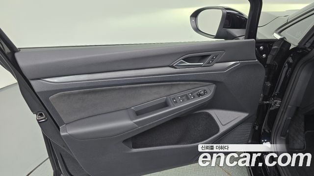 Volkswagen Golf 2023
