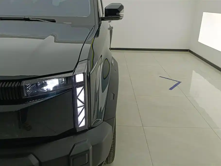 iCar 03 2025