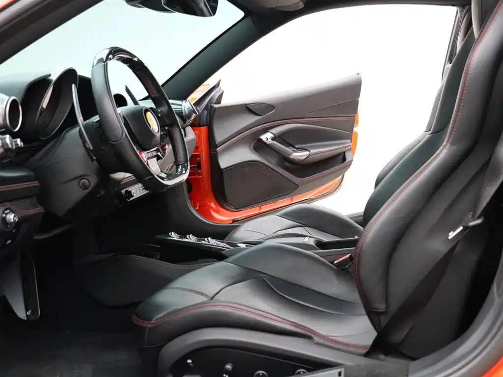 Ferrari F8 2021