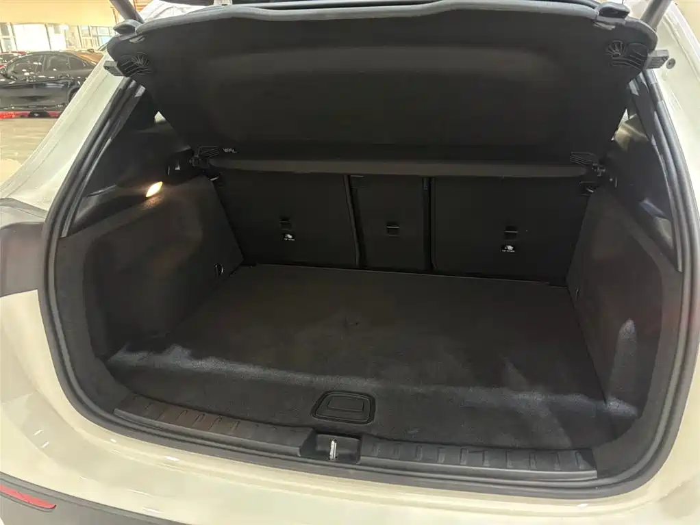 Mercedes-Benz GLA 2024