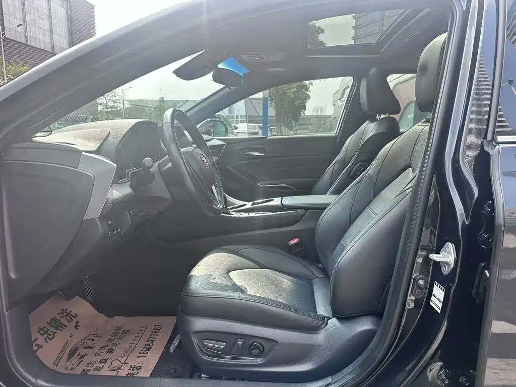 Toyota Avalon 2023