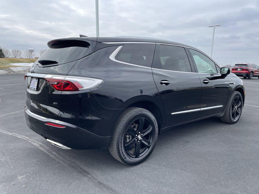 Buick Enclave 2023