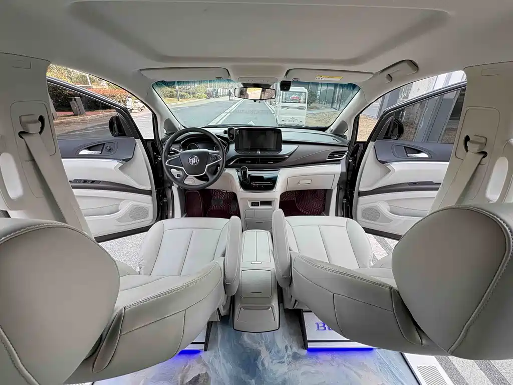 Buick GL8 2023