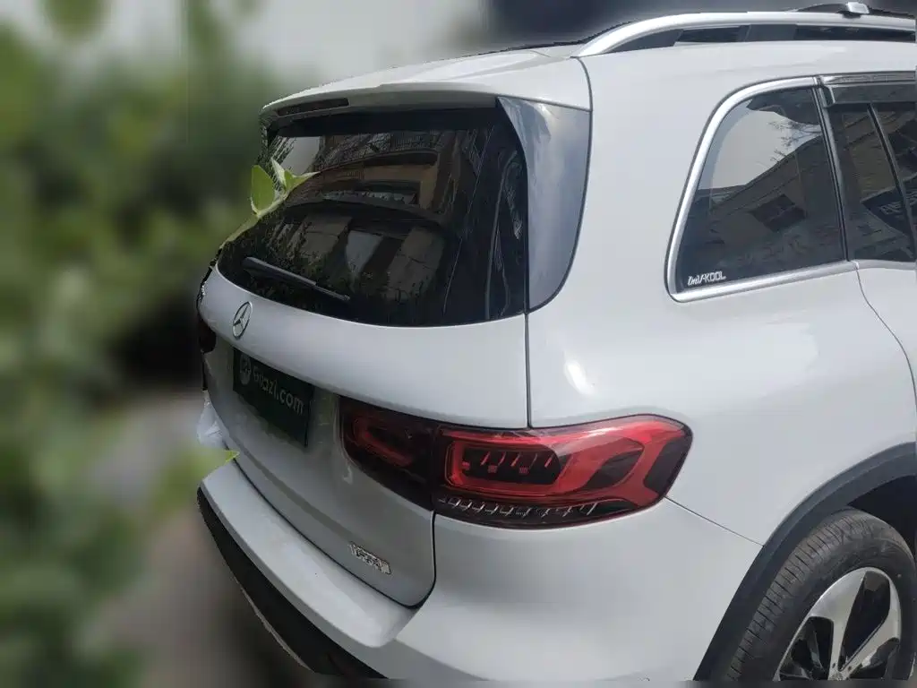 Mercedes-Benz GLB 2021