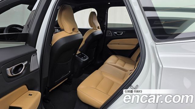 Volvo XC60 2024