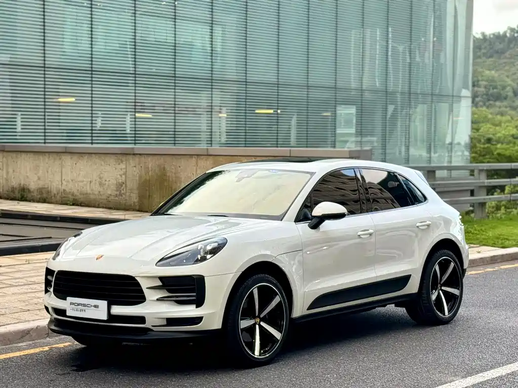 Porsche Macan 2021
