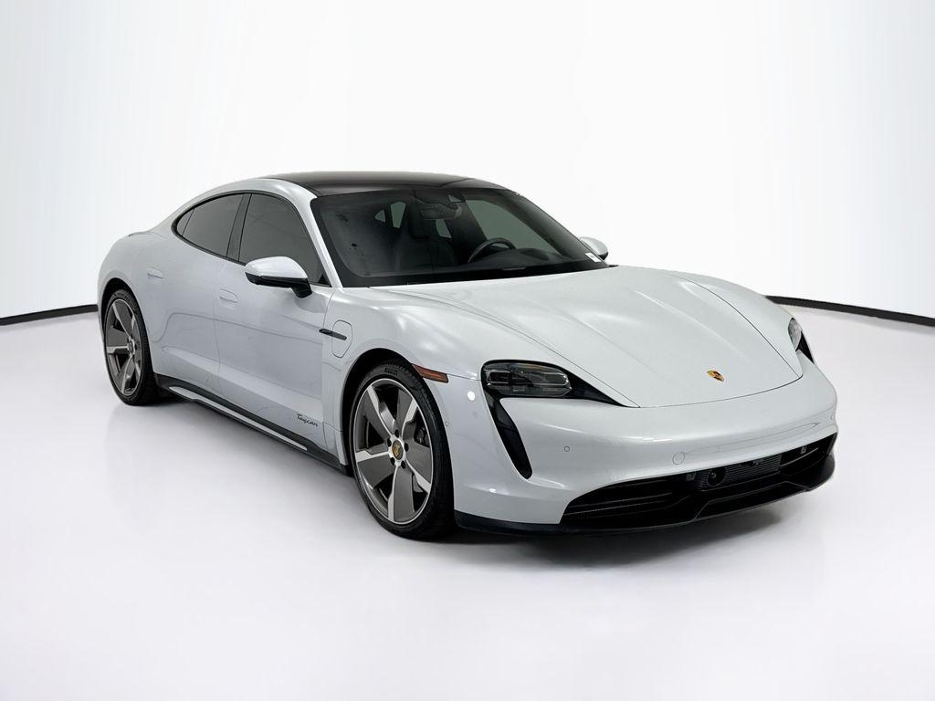 Porsche Taycan 2022