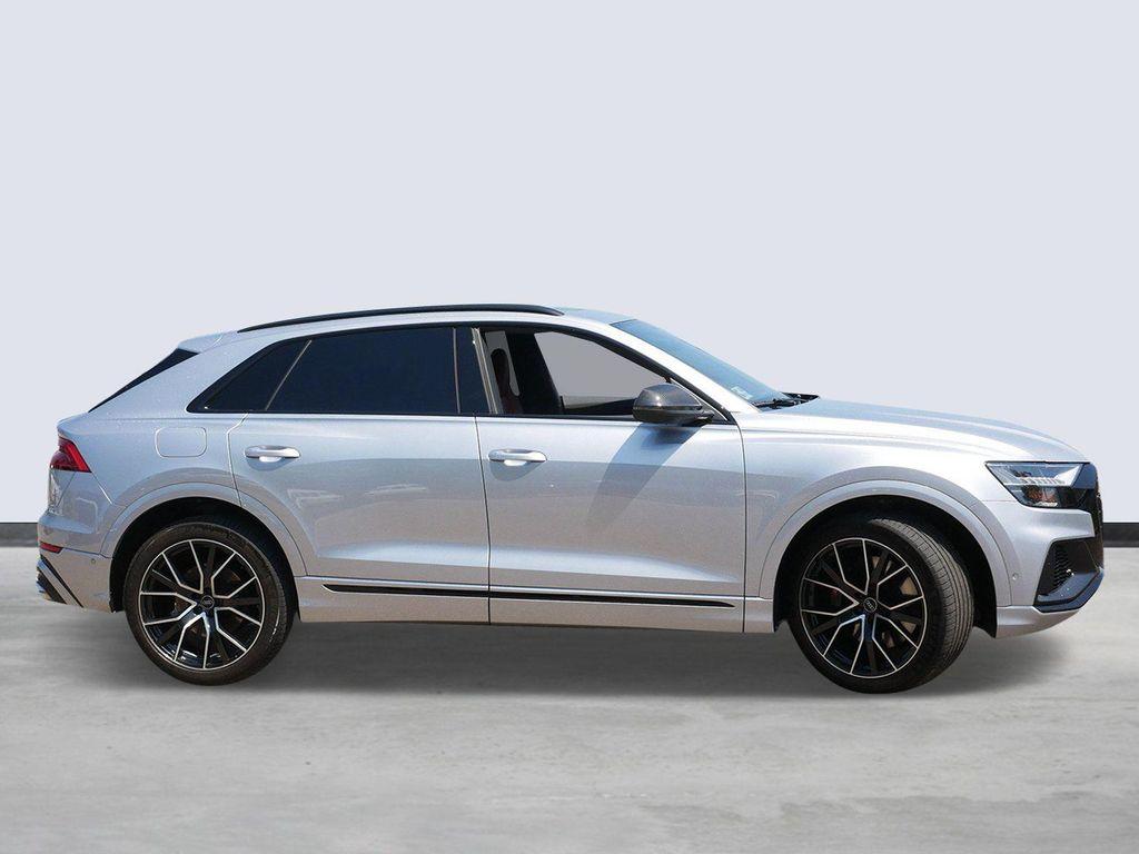 Audi SQ8 2021