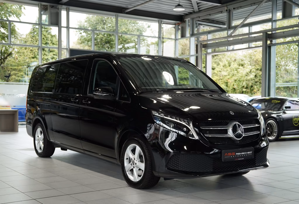Mercedes-Benz V 300 2023