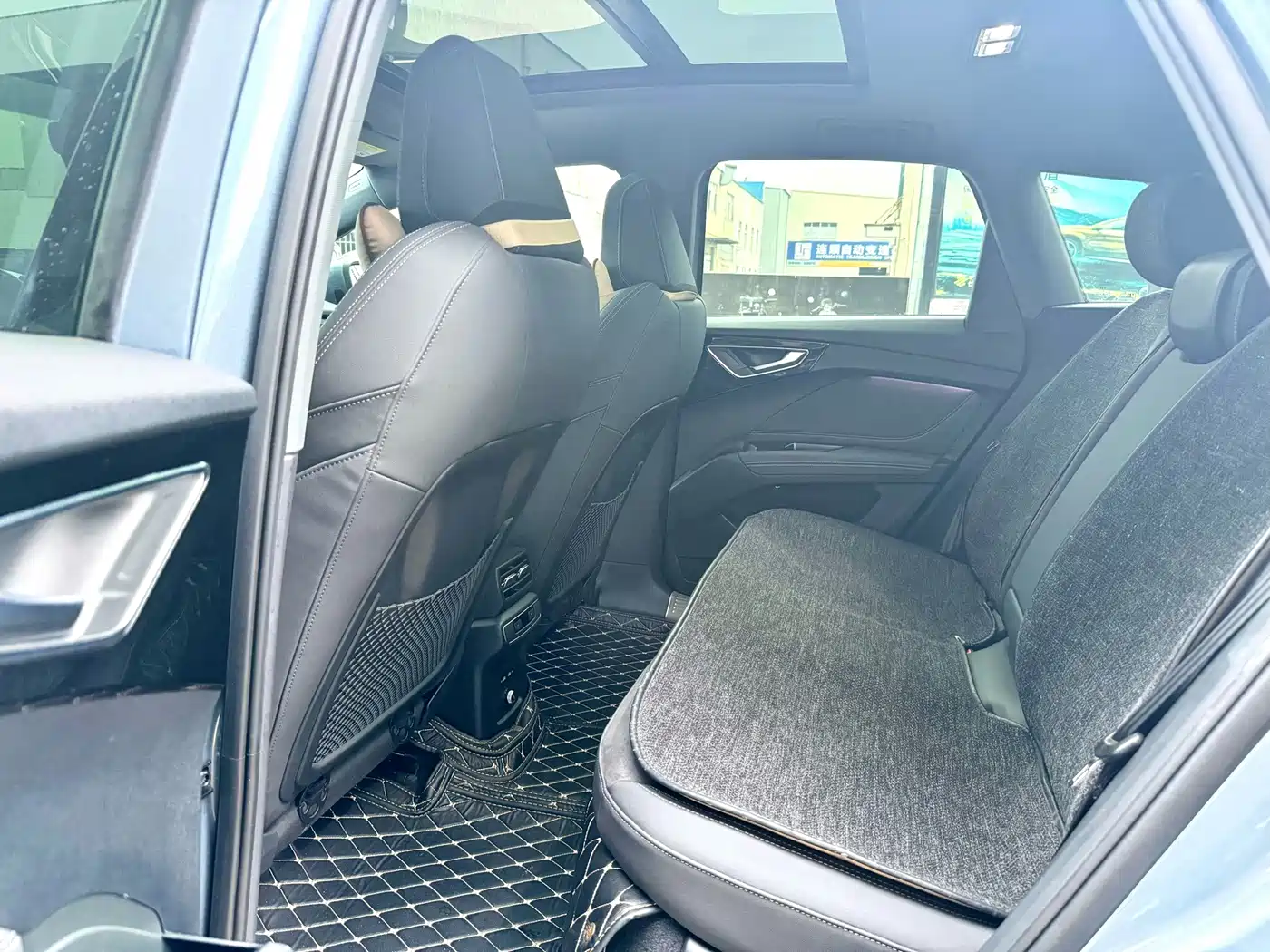 Audi Q4 e-tron 2023
