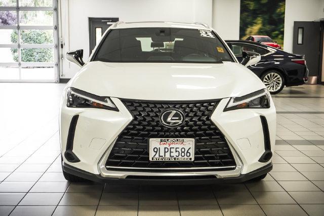 Lexus UX 2024