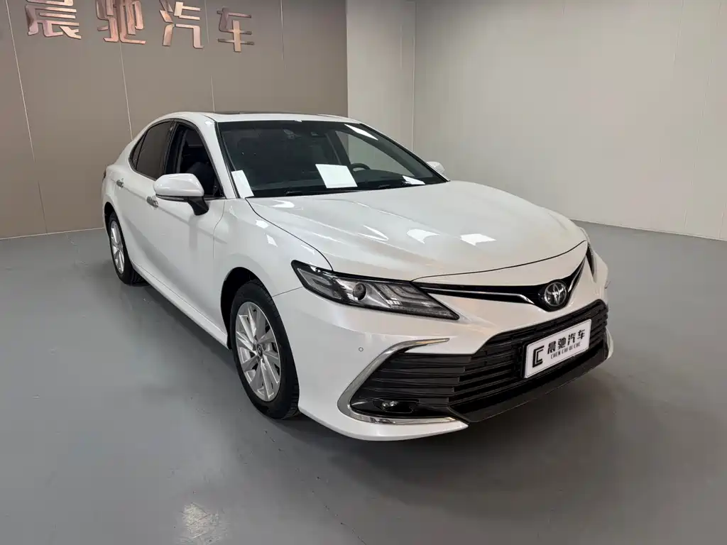 Toyota Camry 2021