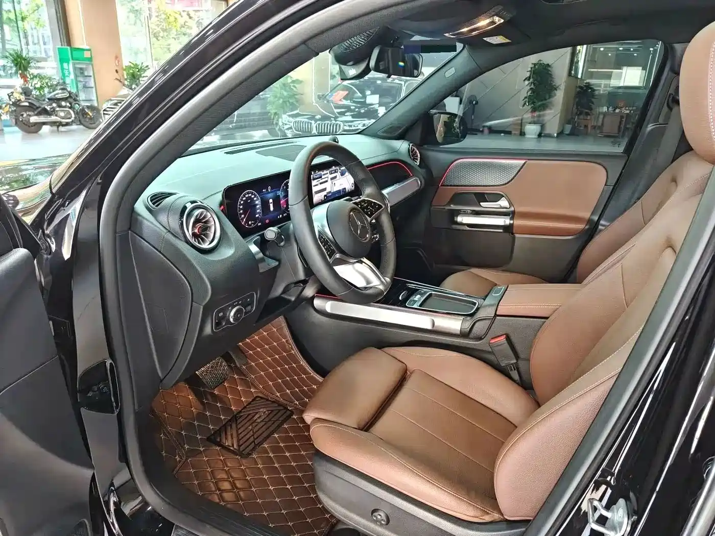 Mercedes-Benz GLB 2024