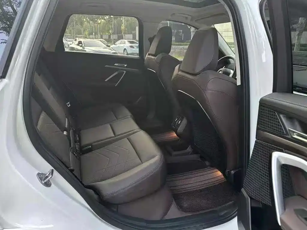 BMW iX1 2024