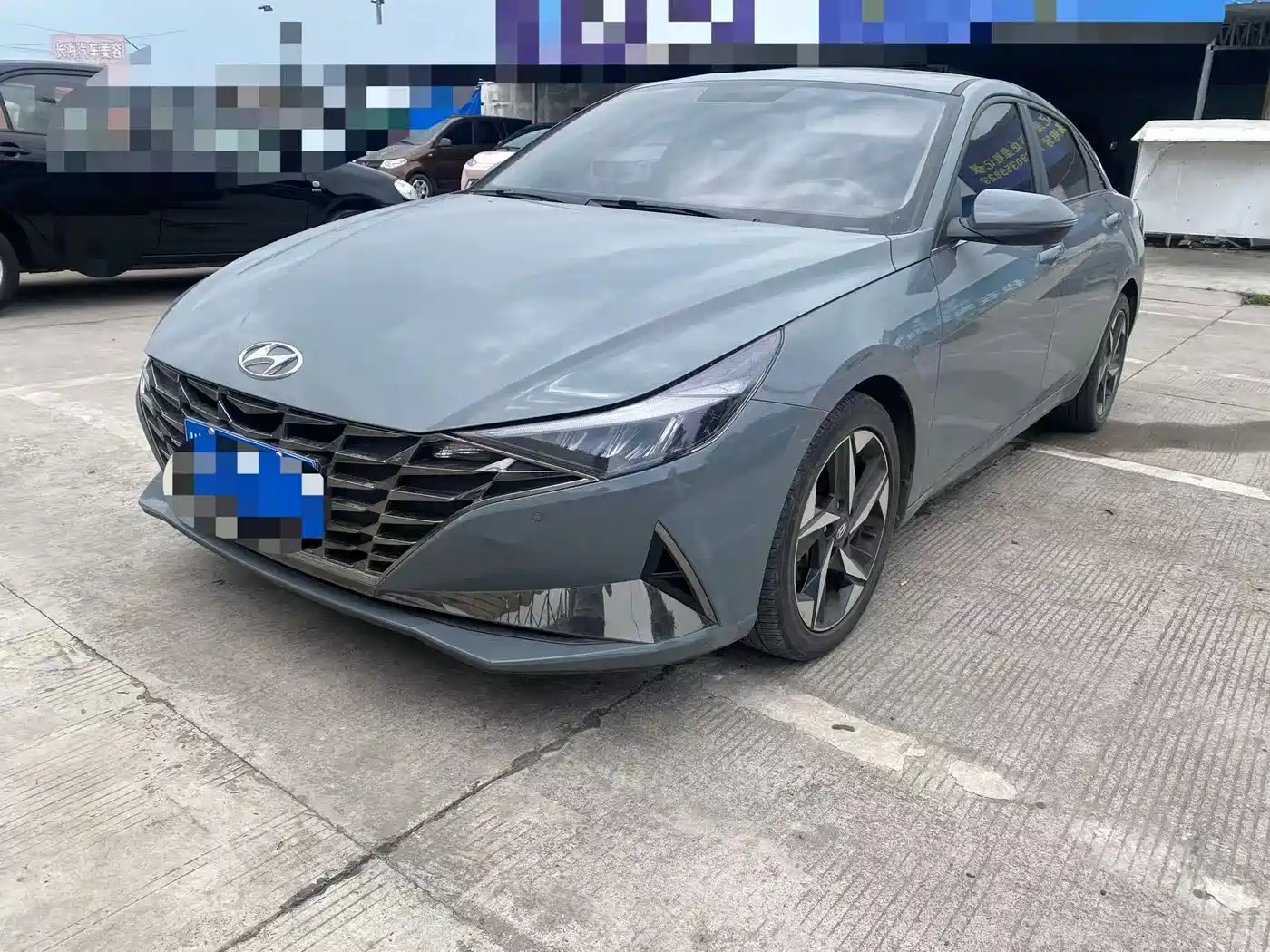 Hyundai Elantra 2022
