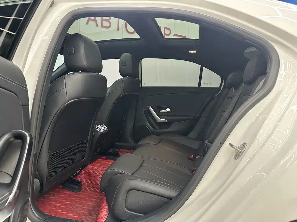 Mercedes-Benz A-Класс 2023