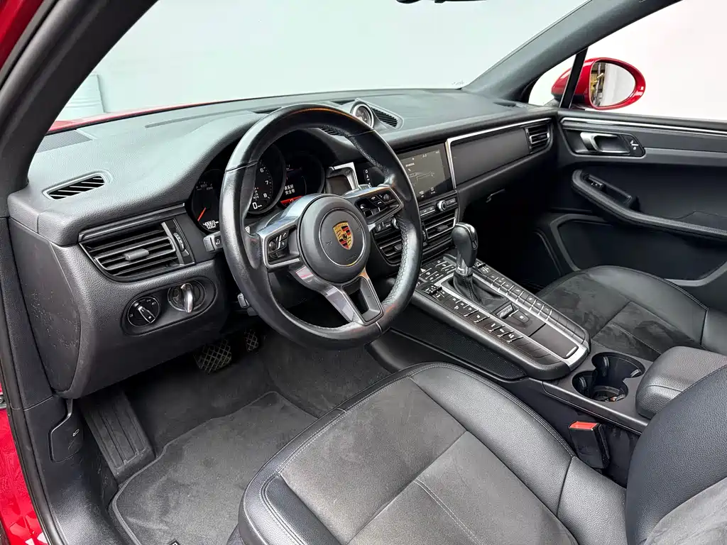Porsche Macan 2022