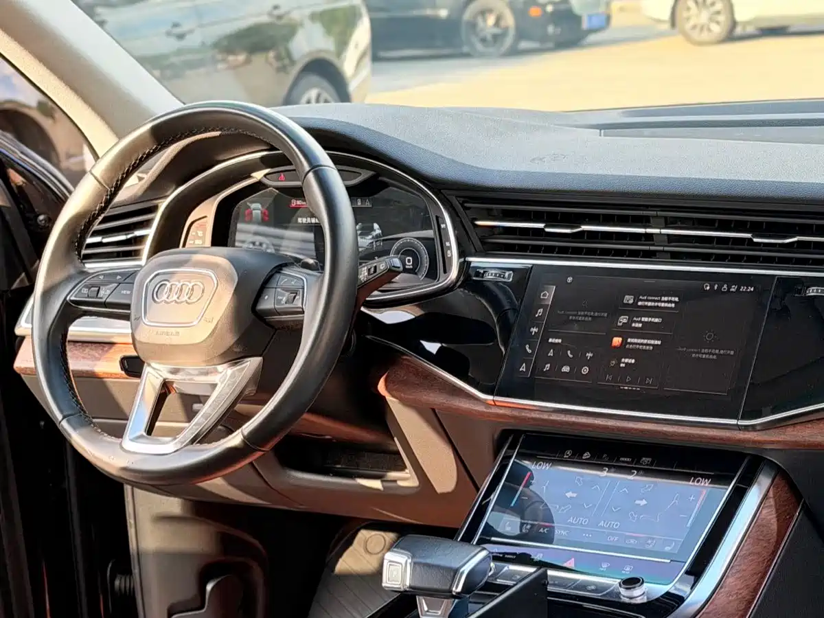 Audi Q7 2021