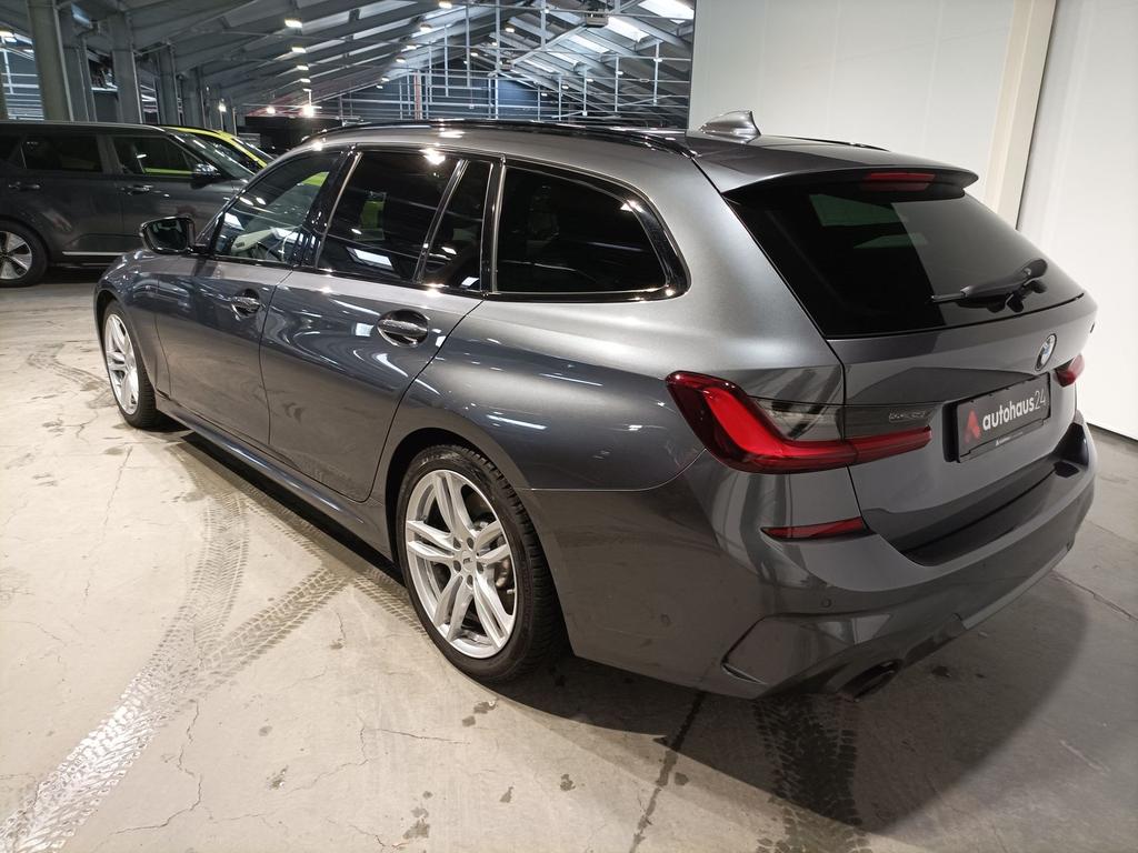 BMW 320 2022