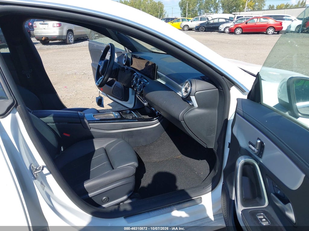 Mercedes-Benz CLA 2025