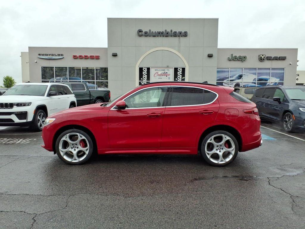 Alfa Romeo Stelvio 2023