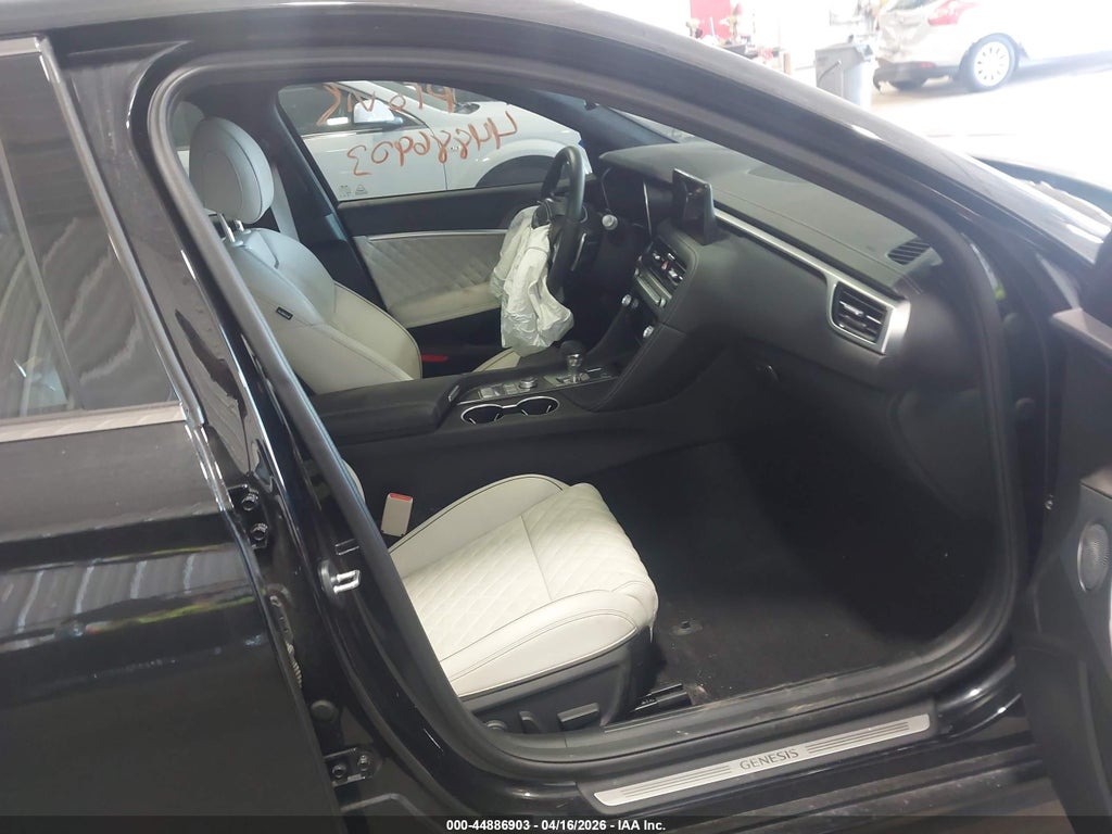 Genesis G70 2025