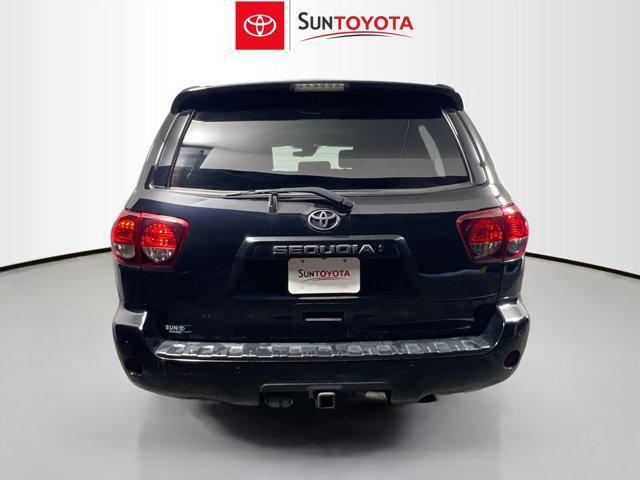 Toyota Sequoia 2022