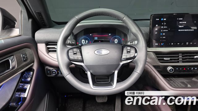 Ford Explorer 2025