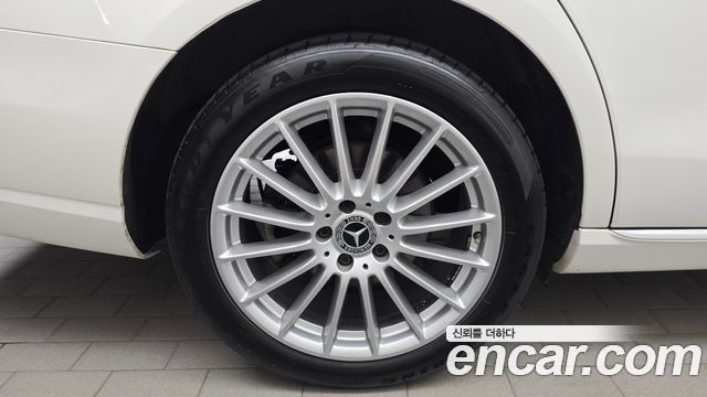 Mercedes-Benz E-Класс 2021