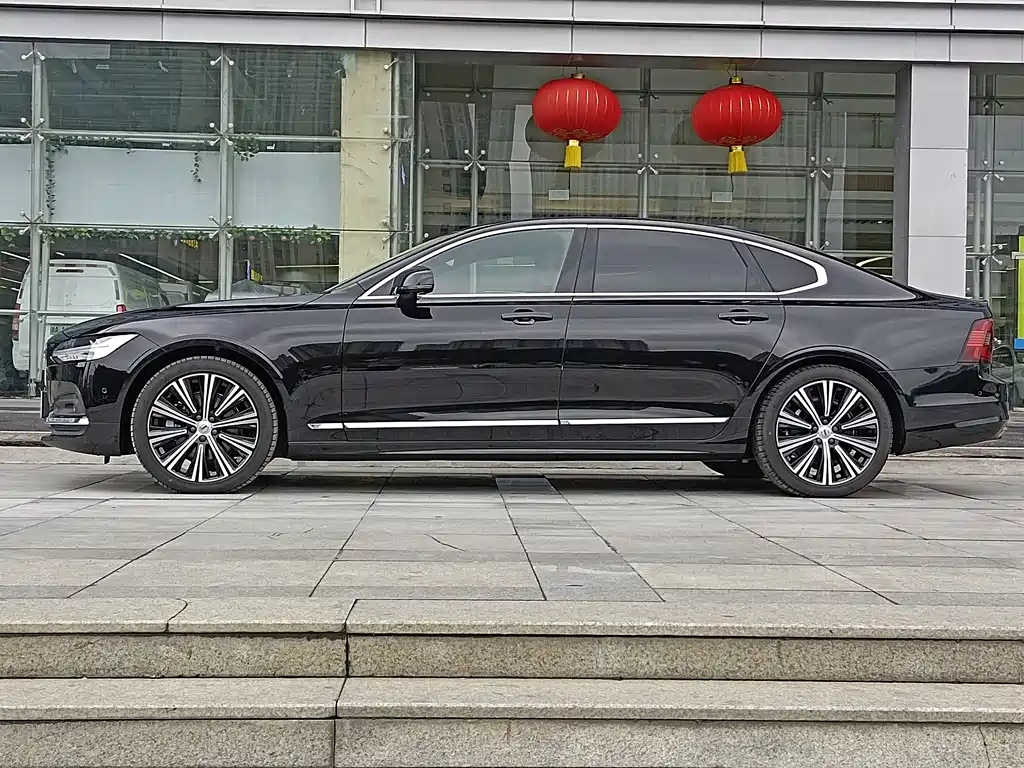 Volvo S90 2024