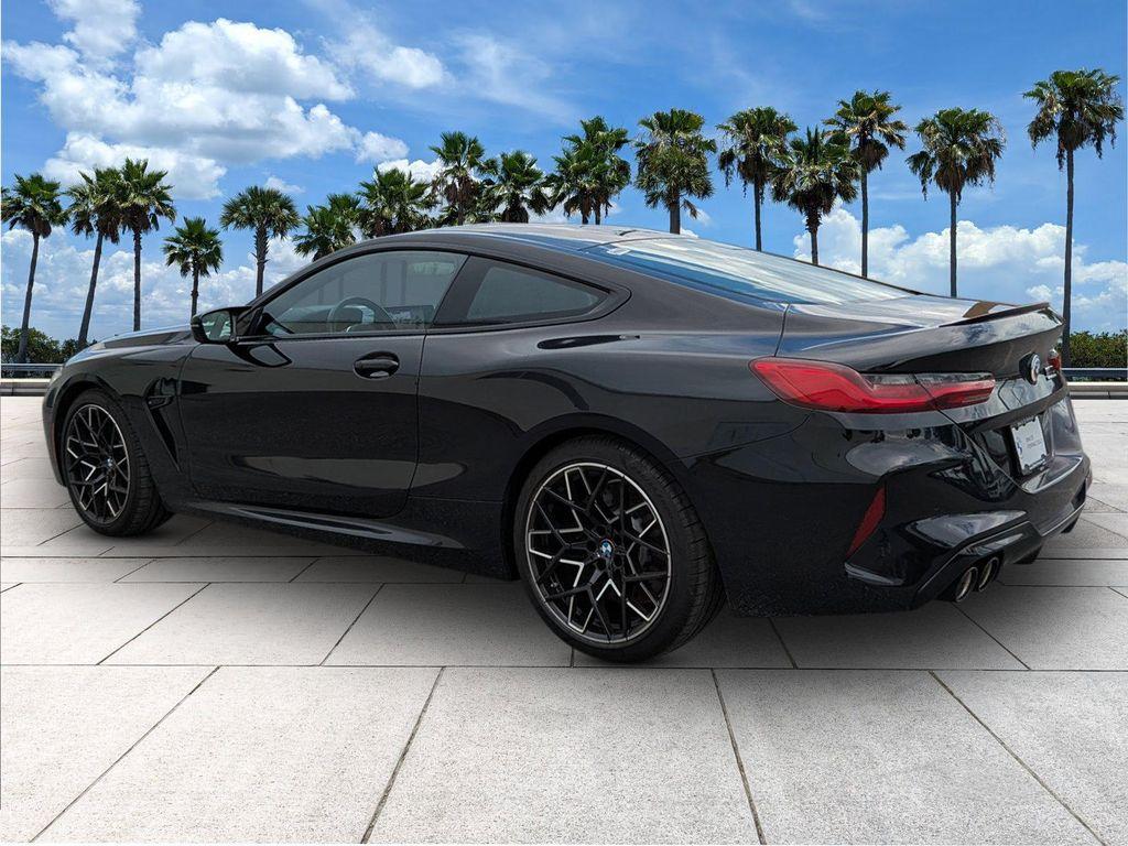 BMW M8 2024