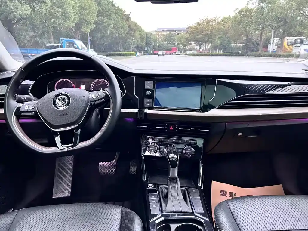 Volkswagen Passat 2021