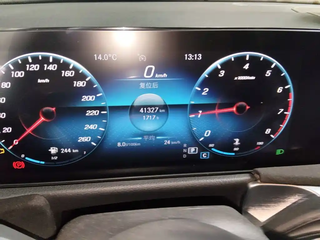 Mercedes-Benz GLB 2021