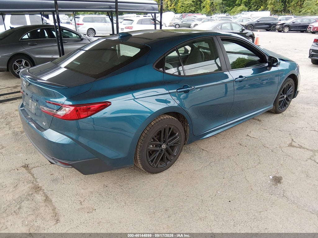 Toyota Camry 2025
