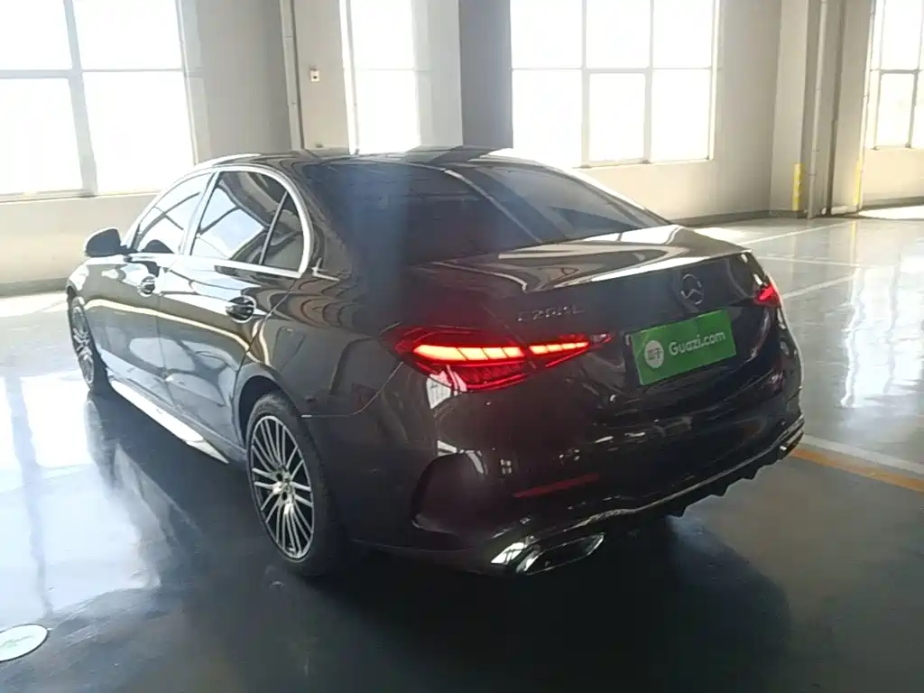 Mercedes-Benz C-Класс 2024