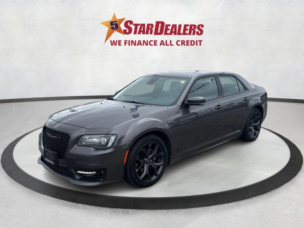 Chrysler 300 2022