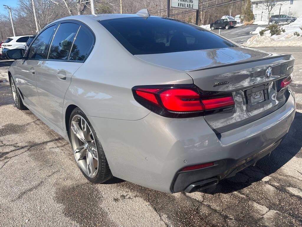 BMW M550 2022